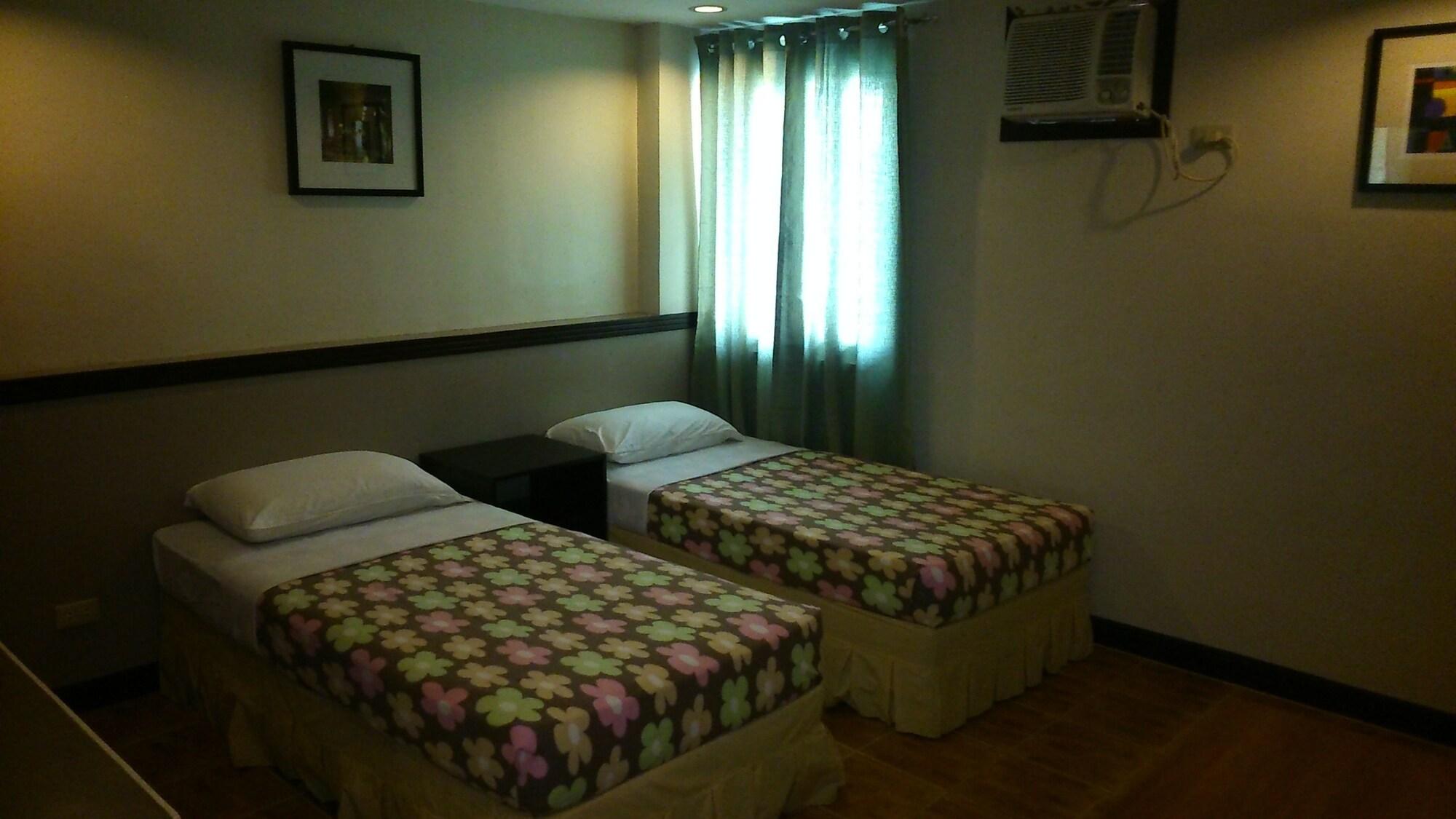 Magayon Hotel Legazpi Exterior foto