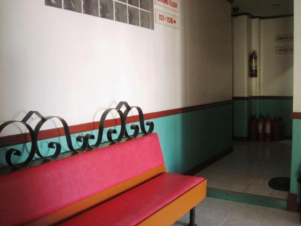 Magayon Hotel Legazpi Exterior foto
