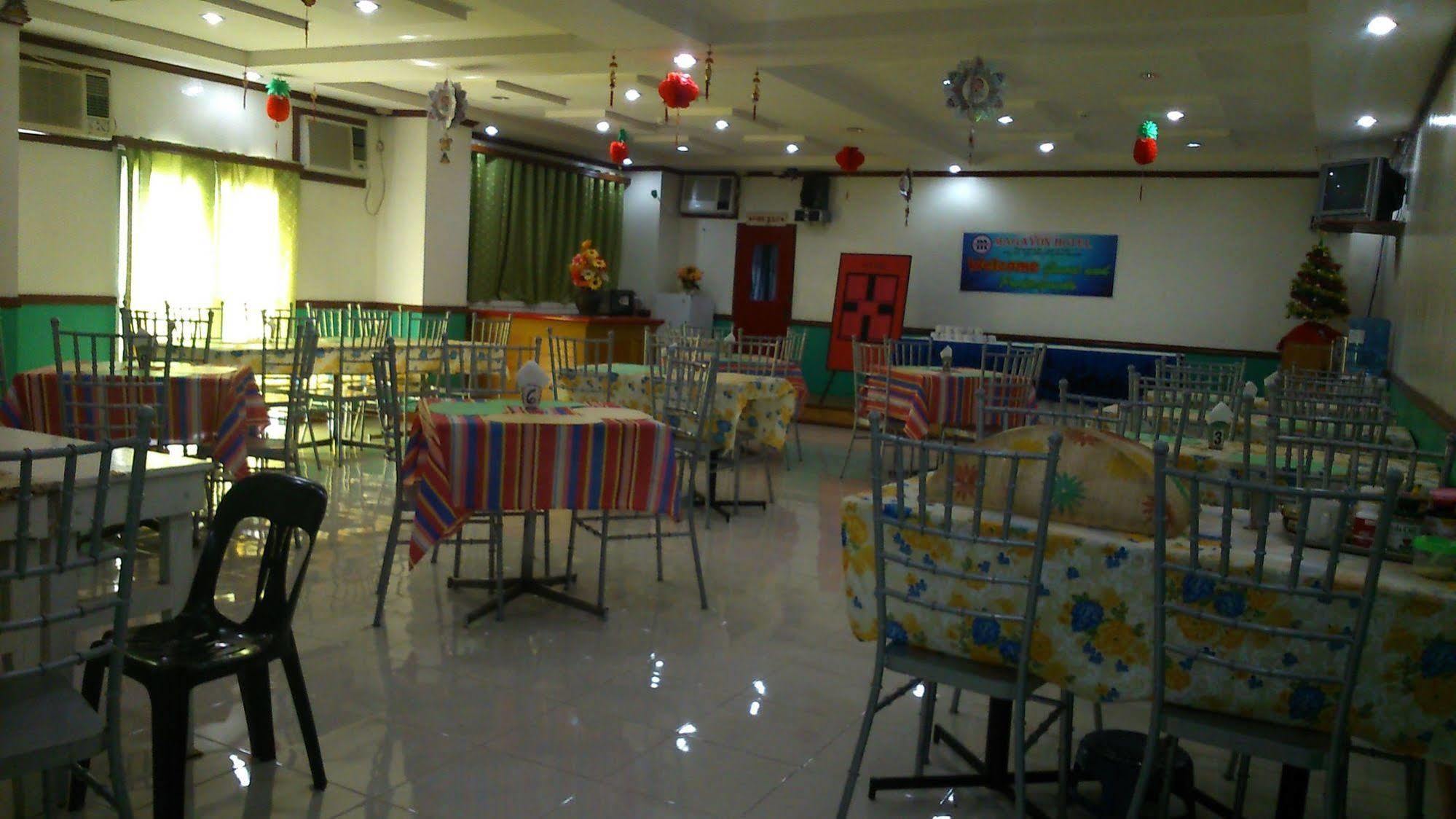 Magayon Hotel Legazpi Exterior foto
